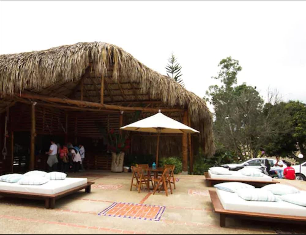 Hotel Hacienda Combia El Caimo